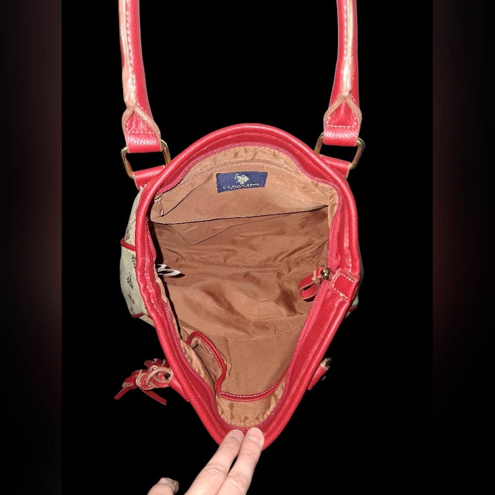 US Polo Assn. Shoulder Bag Large - Like New - Picture 10 of 13